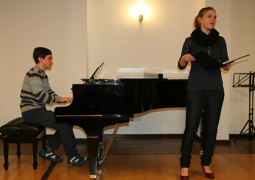 a Bild